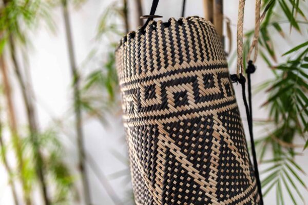 Ręcznie robiony plecak z rattanu w stylu boho z Bali i Borneo