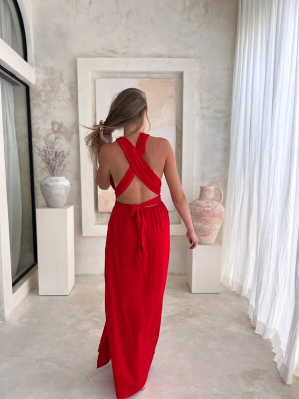 sukienka wiązana w pasie czerwona