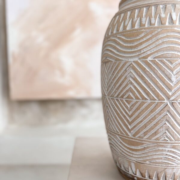 wazon drewniany dekoracyjny rzeźbiony