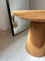 stolik z drewna kawowy okrągły