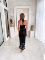 długa czarna sukienka plażowa