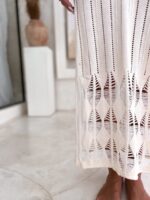 kremowa długa sukienka wiązana