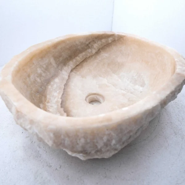 biala umywalka kamienna