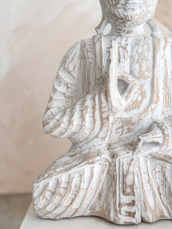 rzeźba budda