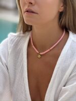 naszyjnik choker różowy z muszlą