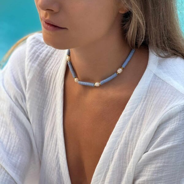 choker z perłami