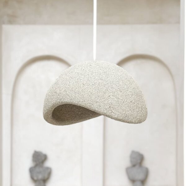 mala lampa w stylu wabi sabi beżowa