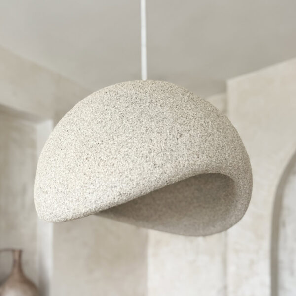 lampa kamienna beżowa wabi sabi